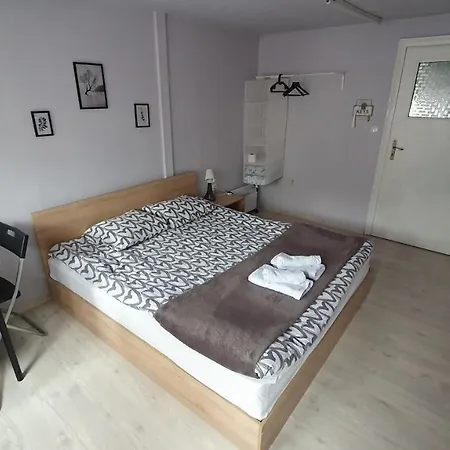стаи за гости Sun House فارنا